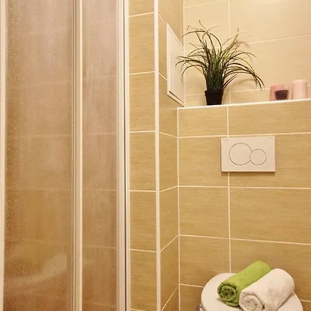 아파트 Apartman U Rokle